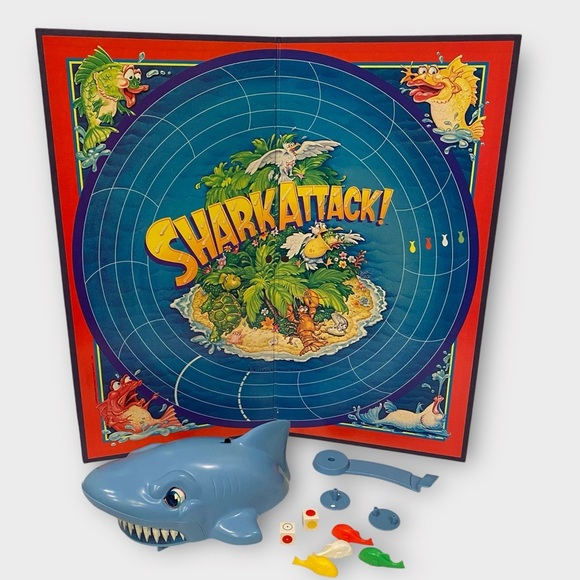 Shark Attack Vintage 1988 Board Game Complete with Working Shark - Picture 3 of 8